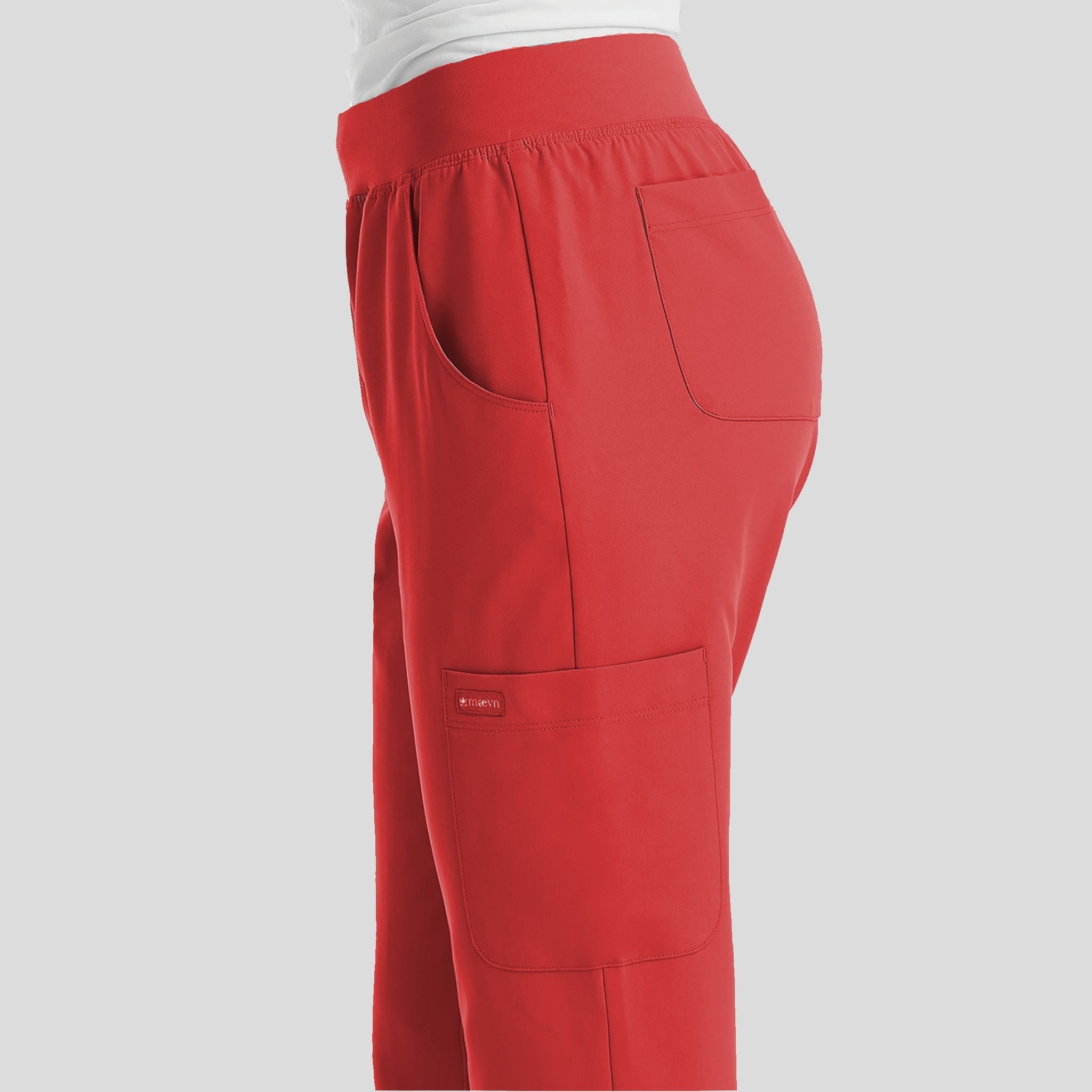 Maevn_Momentum_5092_red_detail