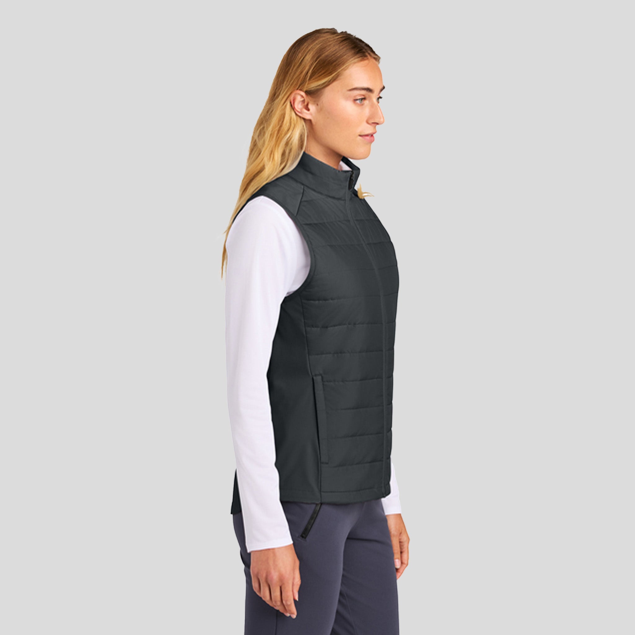 Womenโs Teknical Hybrid Vest | Iron Grey